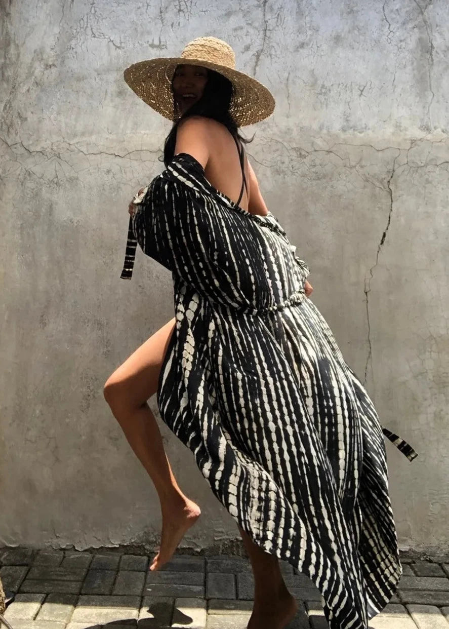 Monochrome Beach Kimono