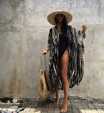 Monochrome Beach Kimono