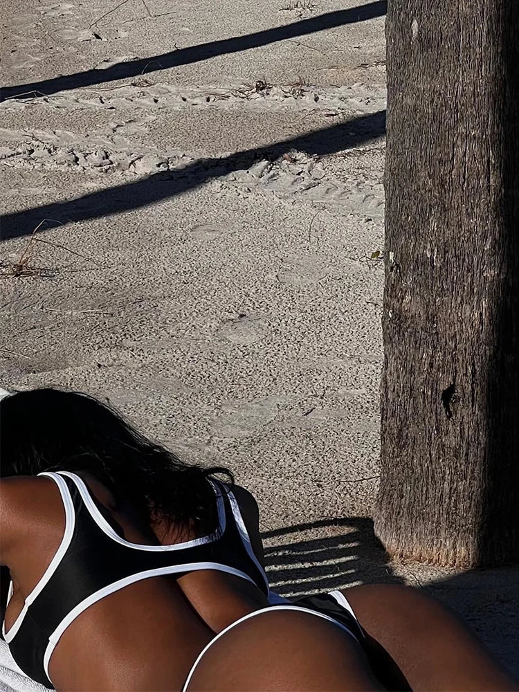 Contrast Strapped Sport Bikini Set